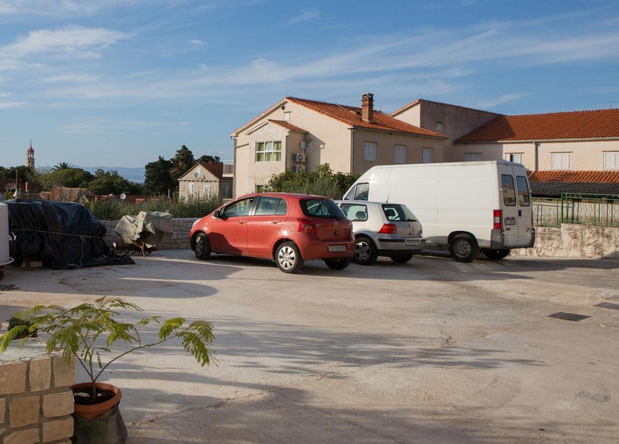 Apartments With A Parking Space Sutivan, Brac - 752 Eksteriør bilde