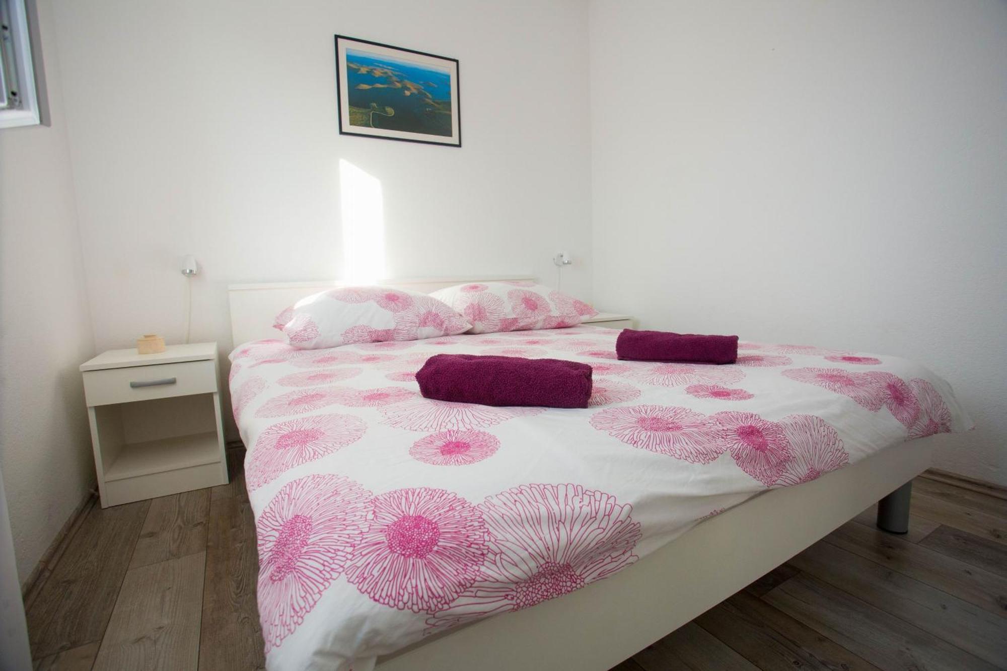 Apartments With A Parking Space Sutivan, Brac - 752 Rom bilde