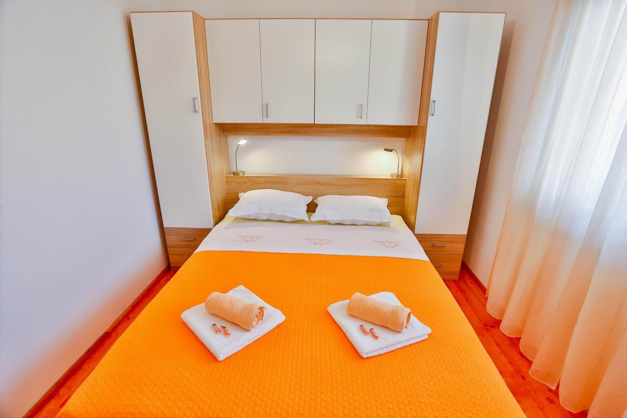 Apartments With A Parking Space Sutivan, Brac - 752 Rom bilde